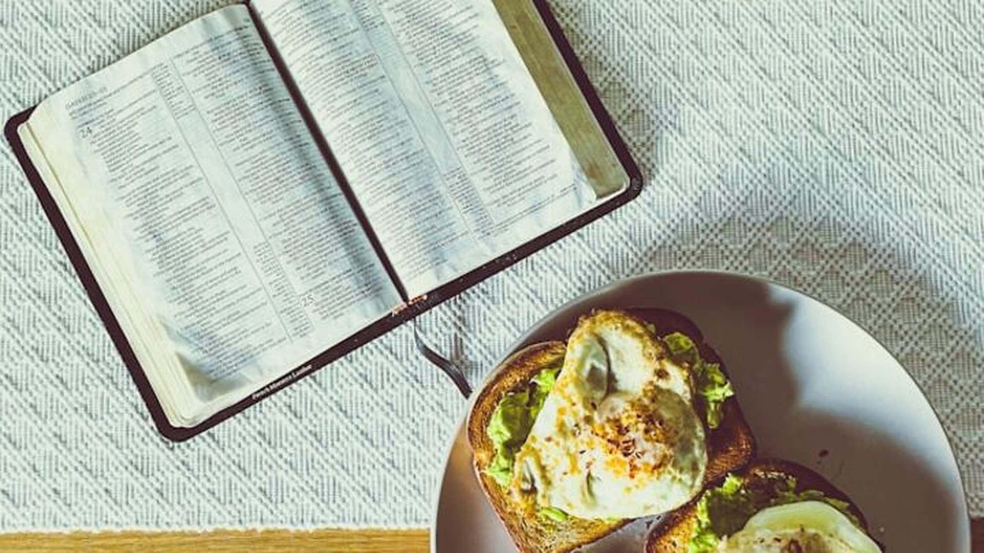 Men's Breakfast: Men's Breakfast