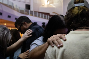 Culto de Curas e Milagres